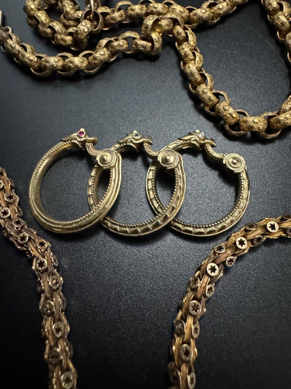 Ouroboros Connector